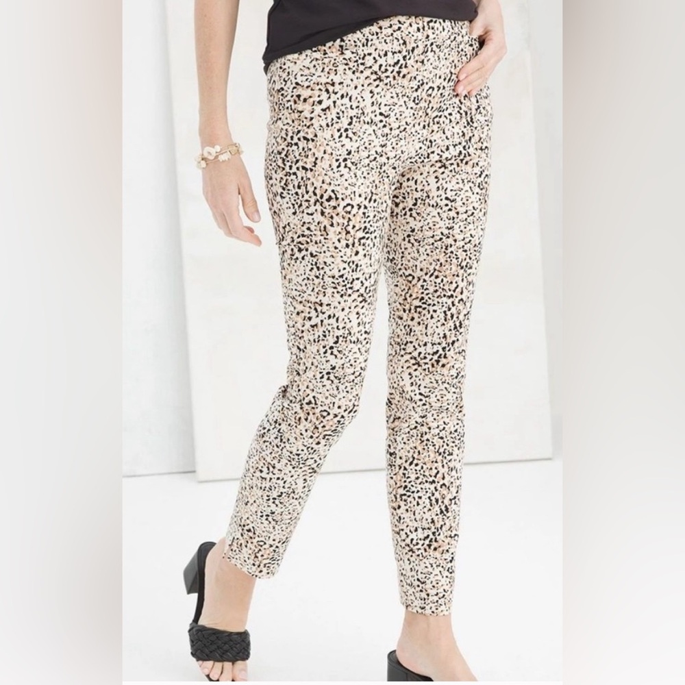 Chico’s Animal Print Pull-On Ankle Pants, size 1.5